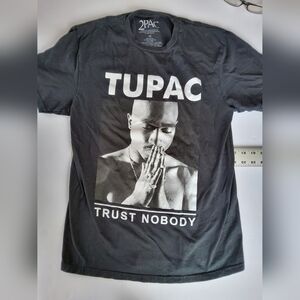 Tupac black t-shirt "Trust Nobody"